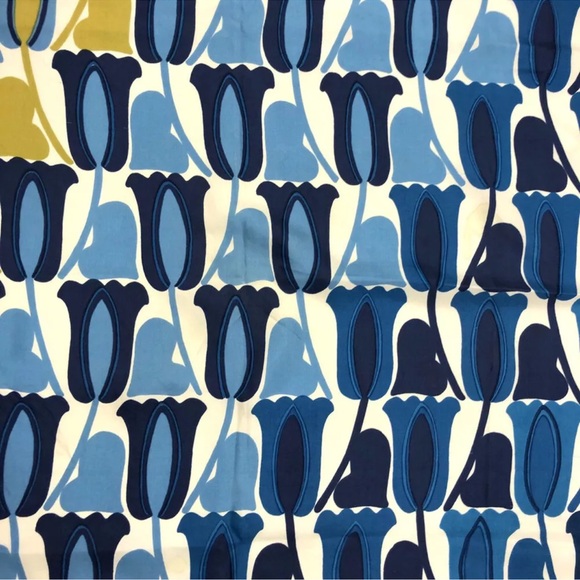 219 Christian Dior CD Tulip Alibi Silk Scarf - Picture 6 of 9